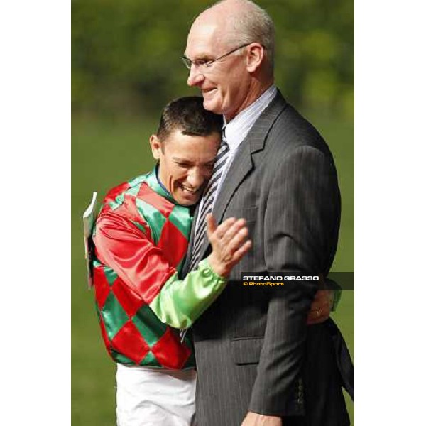 Frankie Dettori wins the Cathay Pacific International Jockeys\' Championship Hong Kong - Happy Valley racecourse, 7th dec. 2011 ph.Stefano Grasso