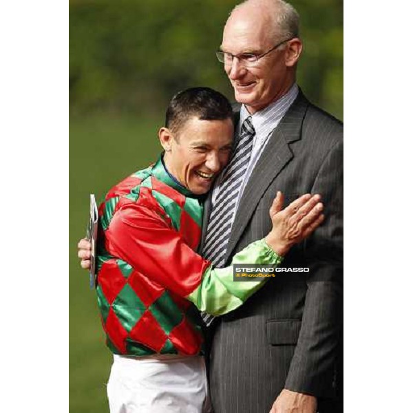 Frankie Dettori wins the Cathay Pacific International Jockeys\' Championship Hong Kong - Happy Valley racecourse, 7th dec. 2011 ph.Stefano Grasso