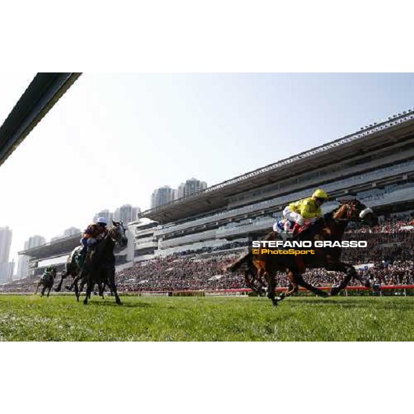 C.Williams on Dunaden wins the Cathay Pacific Hong Kong Vase Hong Kong, 11th dec. 2011 ph.Stefano Grasso