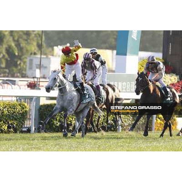 M.Chadwick on California Memory wins the Cathay Pacific Hong Cup Hong Kong, 11th dec. 2011 ph.Stefano Grasso