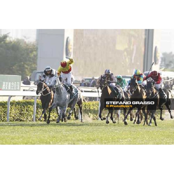 M.Chadwick on California Memory wins the Cathay Pacific Hong Cup Hong Kong, 11th dec. 2011 ph.Stefano Grasso