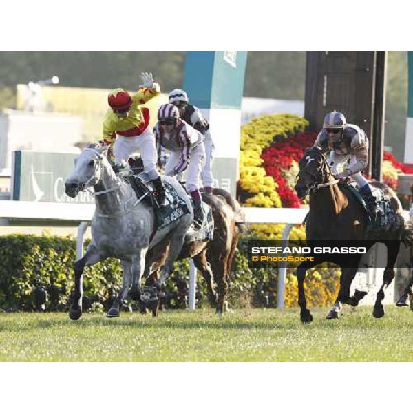 M.Chadwick on California Memory wins the Cathay Pacific Hong Cup Hong Kong, 11th dec. 2011 ph.Stefano Grasso