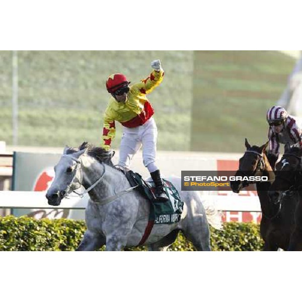 M.Chadwick on California Memory wins the Cathay Pacific Hong Cup Hong Kong, 11th dec. 2011 ph.Stefano Grasso