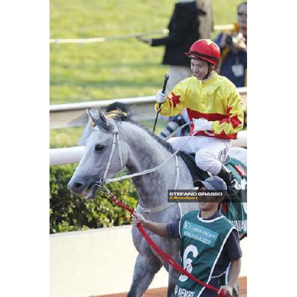 M.Chadwick on California Memory wins the Cathay Pacific Hong Cup Hong Kong, 11th dec. 2011 ph.Stefano Grasso