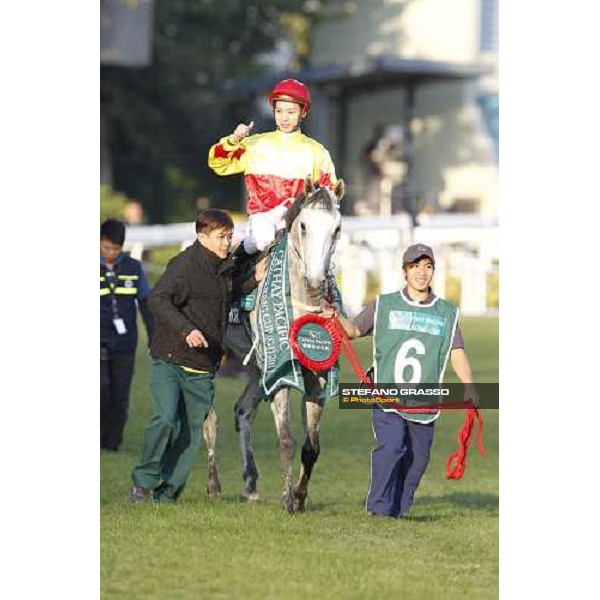 M.Chadwick on California Memory wins the Cathay Pacific Hong Cup Hong Kong, 11th dec. 2011 ph.Stefano Grasso