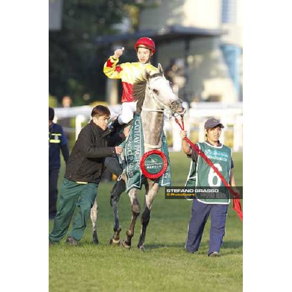 M.Chadwick on California Memory wins the Cathay Pacific Hong Cup Hong Kong, 11th dec. 2011 ph.Stefano Grasso