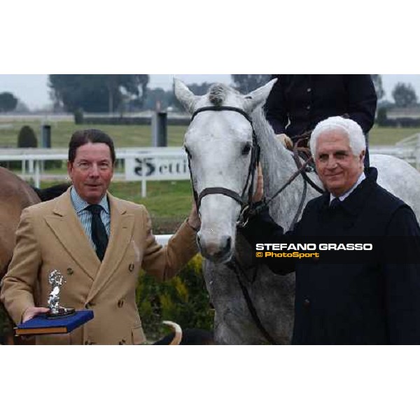 foxhunt at Capannelle racetrack Ginserio Sanfelice and Enzo Mei 54° Gran Corsa Siepi Roma -Capannelle february 15 2004 ph. Stefano Grasso