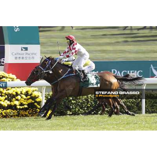 Brett Prebble on Lucky Nine wins the Cathay Pacific Hong Sprint Hong Kong, 11th dec. 2011 ph.Stefano Grasso