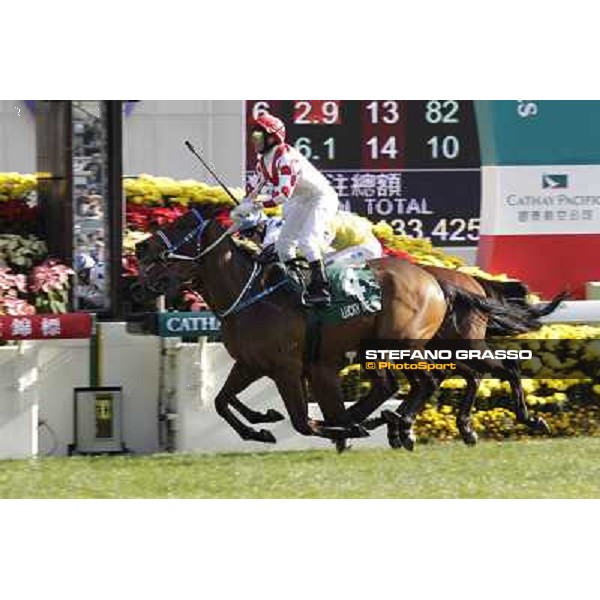 Brett Prebble on Lucky Nine wins the Cathay Pacific Hong Sprint Hong Kong, 11th dec. 2011 ph.Stefano Grasso