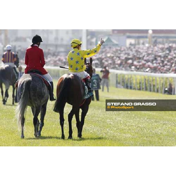 C.Williams on Dunaned wins the Cahay Pacifgic Hong Kong Vase Hong Kong, 11th dec. 2011 ph.Stefano Grasso