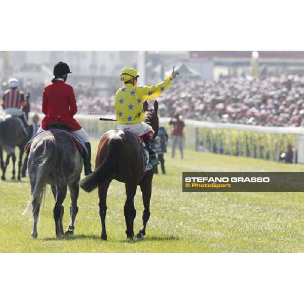 C.Williams on Dunaned wins the Cahay Pacifgic Hong Kong Vase Hong Kong, 11th dec. 2011 ph.Stefano Grasso