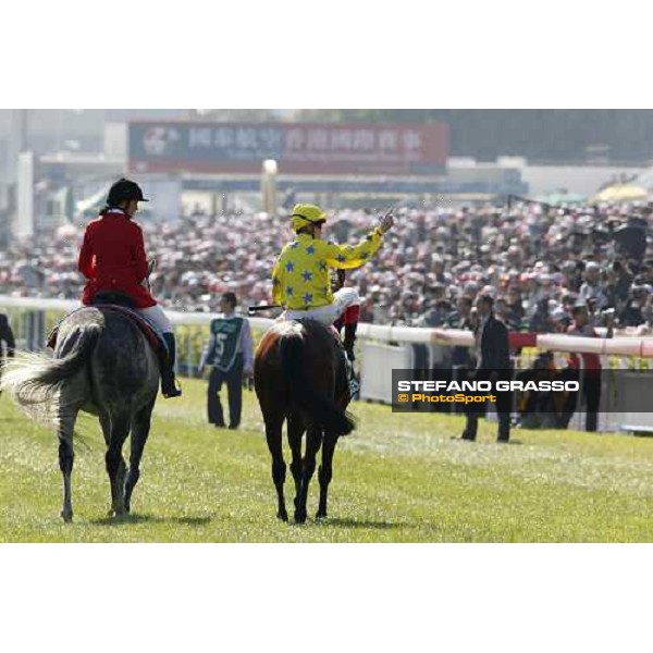 C.Williams on Dunaned wins the Cahay Pacifgic Hong Kong Vase Hong Kong, 11th dec. 2011 ph.Stefano Grasso