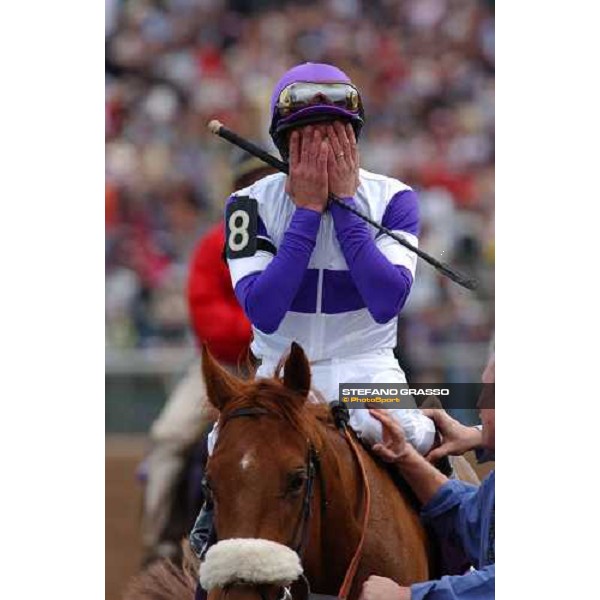 Frankie Dettori winner with Wilko of Bessener Trust Breeders\' Cup Juvenile Dallas 30th october 2004 ph. Stefano Grasso
