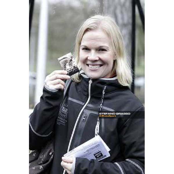 a portrait for Iina Rastas showing a picture of Varenne by Stefano Grasso Paris - Vincennes, 28th january 2012 ph.Stefano Grasso