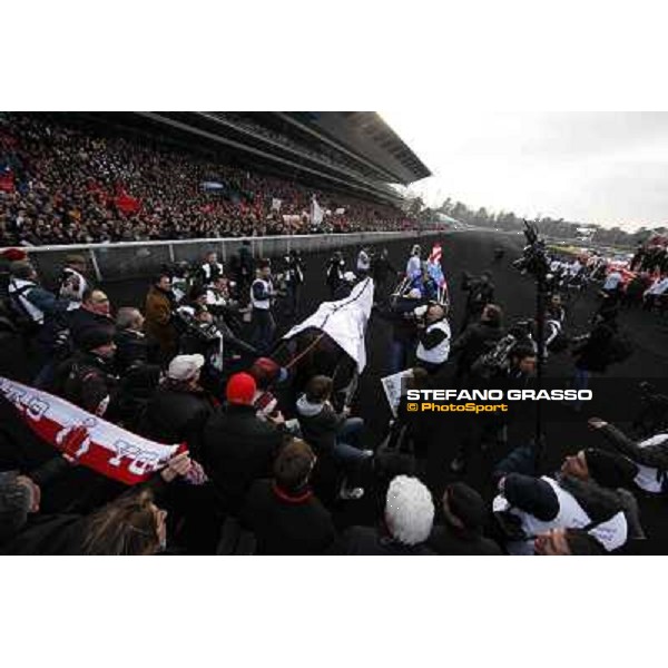 91° Prix d\'Amérique Marionnaud - Franck Nivard and Ready Cash parade after winning the 91° Prix d\'Amerique Paris - Vincennes racecourse , 29th january 2012 ph.Stefano Grasso