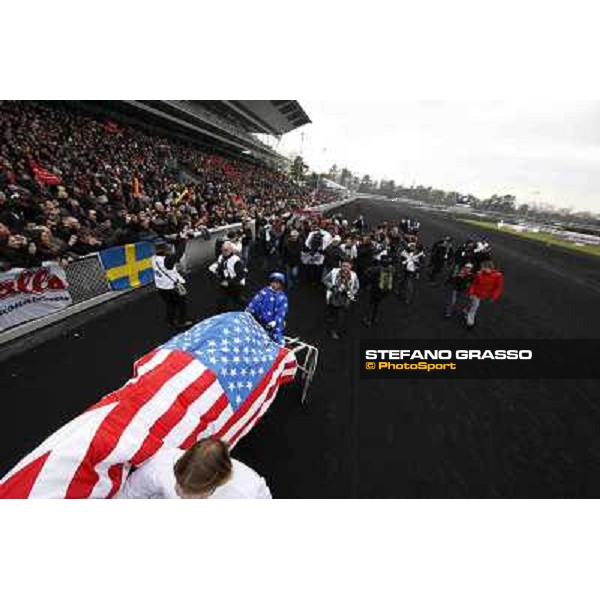 91° Prix d\'Amérique Marionnaud - Franck Nivard and Ready Cash parade after winning the 91° Prix d\'Amerique Paris - Vincennes racecourse , 29th january 2012 ph.Stefano Grasso