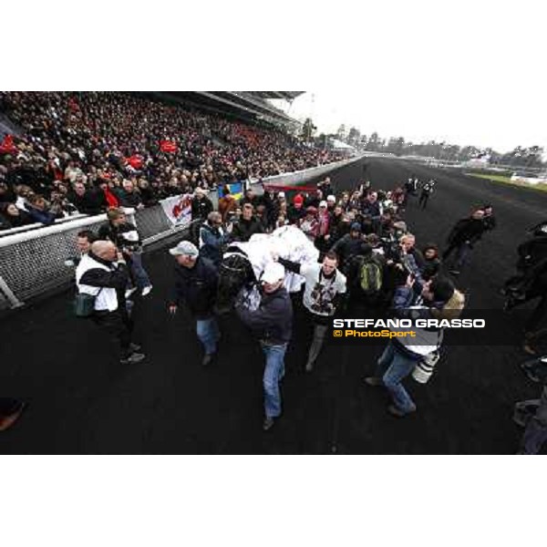 91° Prix d\'Amérique Marionnaud - Franck Nivard and Ready Cash parade after winning the 91° Prix d\'Amerique Paris - Vincennes racecourse , 29th january 2012 ph.Stefano Grasso