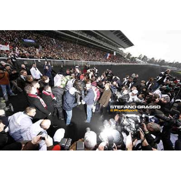 91° Prix d\'Amérique Marionnaud - Franck Nivard and Ready Cash parade after winning the 91° Prix d\'Amerique Paris - Vincennes racecourse , 29th january 2012 ph.Stefano Grasso