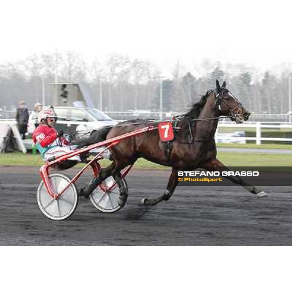 Pietro Gubellini warming up with Mago d\'Amore Paris - Vincennes racecourse , 29th january 2012 ph.Stefano Grasso