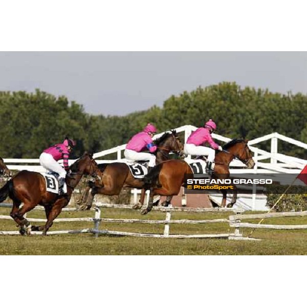 Raffaele Romano with Alba Reale wins the 123° Grande Steeple-Chase di Roma - Mem.Gen.Mario Argenton Rome, 13th febr. 2012 ph.Stefano Grasso
