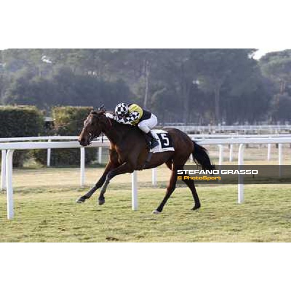 Marco Monteriso and Disappear wins the Premio Barbaricina Pisa - San Rossore racecourse, 4th march 2012 ph.Stefano Grasso