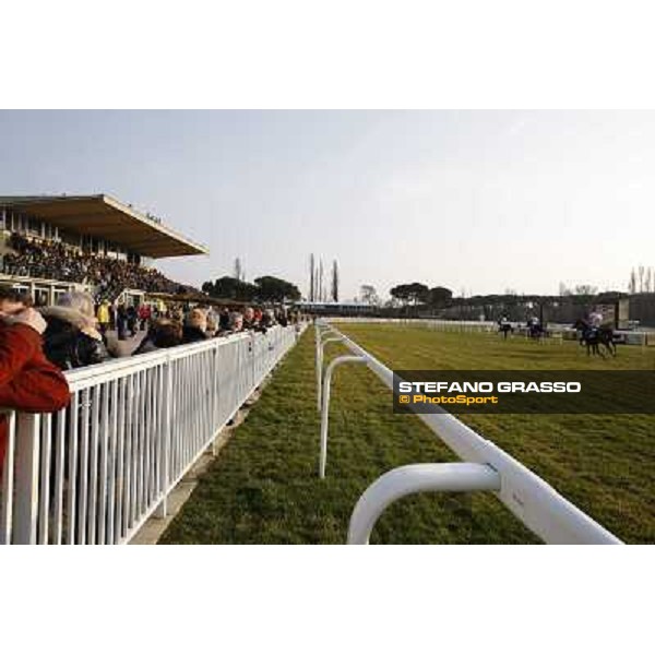 Grandstand and the finish line Pisa - San Rossore racecourse, 4th march 2012 ph.Stefano Grasso