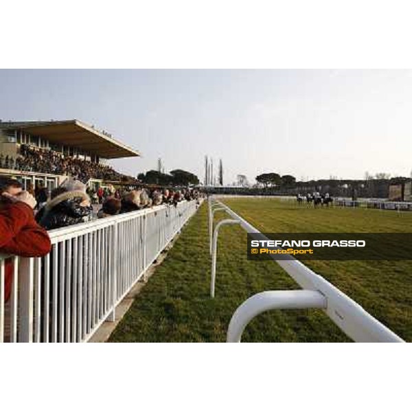 Grandstand and the finish line Pisa - San Rossore racecourse, 4th march 2012 ph.Stefano Grasso