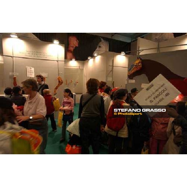 106.a Fiera Cavalli scolaresche in visita allo stand dell\' Unire Verona, 5 novembre 2004 ph. Stefano Grasso