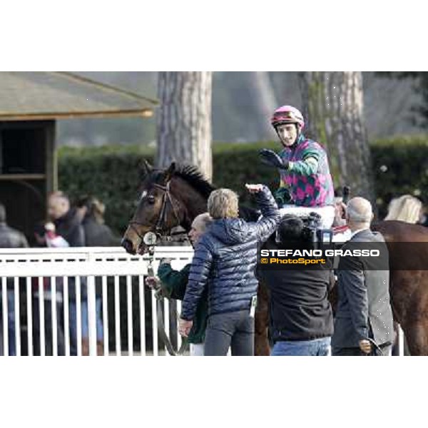 Cristiano di Stasio on Paso Lungo after winning the Premio Thomas Rook Pisa - San Rossore racecourse, 4th march 2012 ph.Stefano Grasso