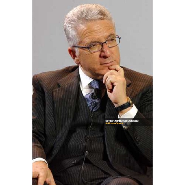 Fiera Cavalli 2004 -dott. Antonio Matarrese talk show -\' l\'allevamento italiano di eccellenza. Il cavallo: fattore trainante di sviluppo economico\' Verona, 6 ottobre 2004 ph. Stefano Grasso