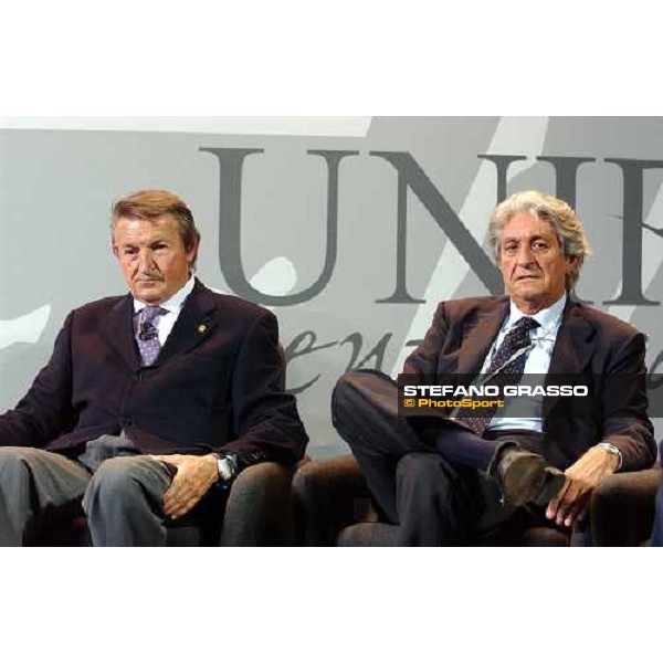 Fiera Cavalli 2004 -dott. Loreto Luciani e dott. Ernesto Cazzaniga talk show -\' l\'allevamento italiano di eccellenza. Il cavallo: fattore trainante di sviluppo economico\' Verona, 6 ottobre 2004 ph. Stefano Grasso