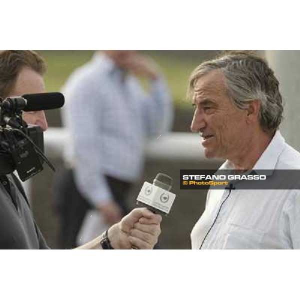 Luca Cumani during morning track works at Meydan Dubai, 28th march 2012 ph.Stefano Grasso