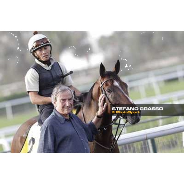 Morning track works - Luca Cumani and Presvis Dubai, Meydan racecourse - 30th march 2012 ph.Stefano Grasso