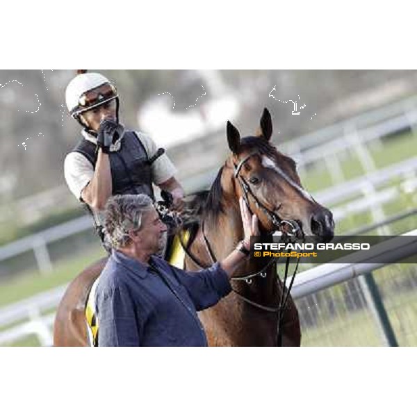 Morning track works - Luca Cumani and Presvis Dubai, Meydan racecourse - 30th march 2012 ph.Stefano Grasso