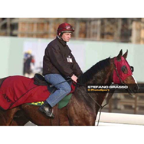 Powerscourt and Seamus Heffernan in relaxed mood at Fuchu this morning pic Bill Selwyn 26-11-04