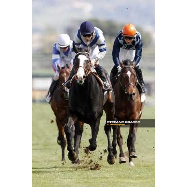 Mario Esposito and Vedelago Rome - Capannelle racecourse, 9th april 2012 photo Stefano Grasso