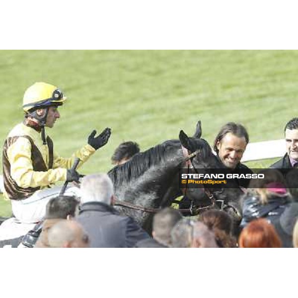 Carlo Fiocchi returns home on Rio Black Rome - Capannelle racecourse, 9th april 2012 photo Stefano Grasso