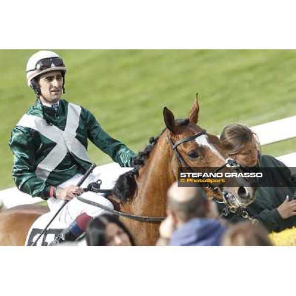 Fabio Branca returns home on Wedding Fair after winning the Premio Minstrel Rome - Capannelle racecourse, 9th april 2012 photo Stefano Grasso