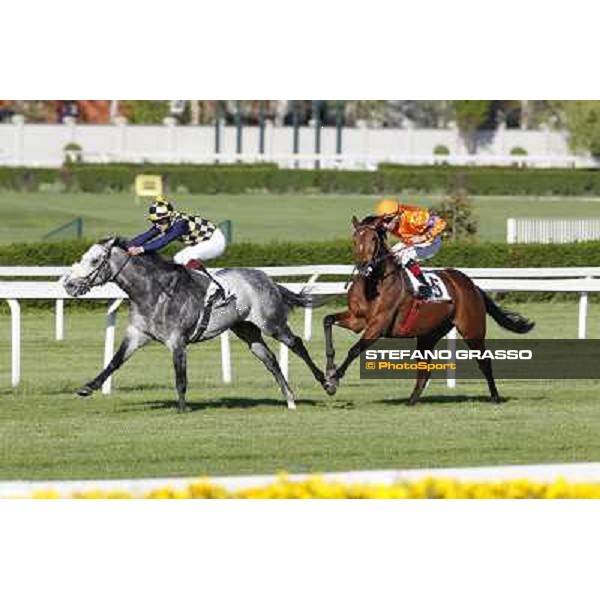 Fabio Branca on Crackerjack King goes to win the Premio DBS - Breeze Up Sale. Mario Esposito on Quiza Quiza Quiza is second Milano - San Siro galopp racecourse, 8th april 2012 photo Stefano Grasso