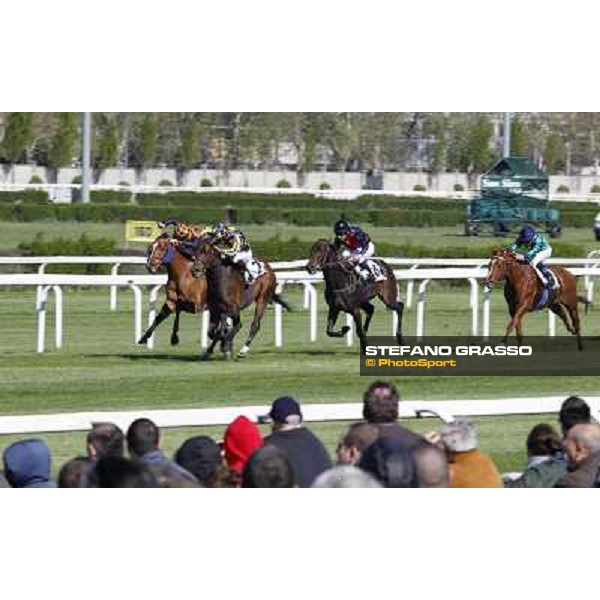 Fabio Branca on Malossol goes to win the Premio Gardone beating Il Banchiere Milano - San Siro galopp racecourse, 8th april 2012 photo Stefano Grasso