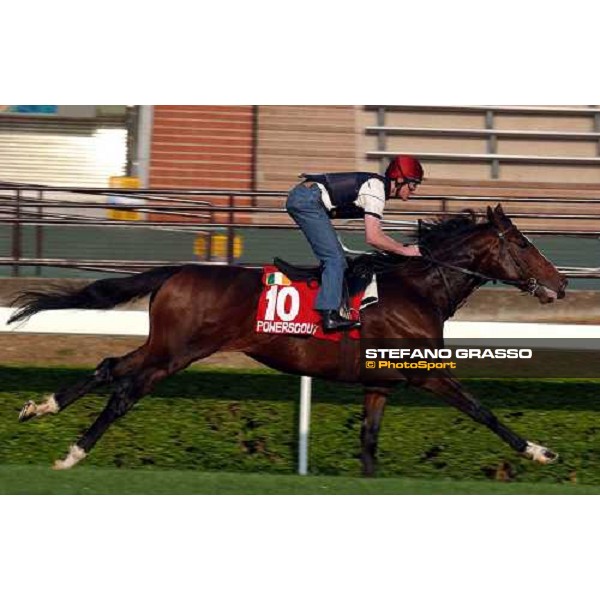 Powerscourt Sha Tin - morning works Hong Kong 9th dec. 2004 ph. Stefano Grasso