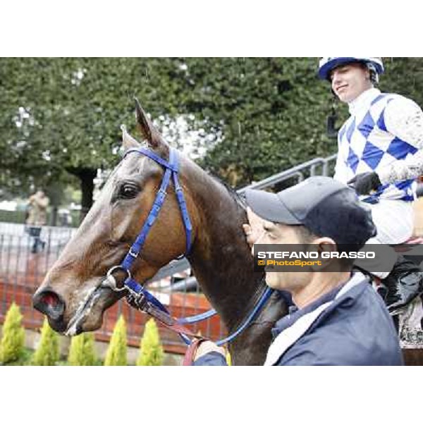 Cristian Demuro on Noble Hachy celebrates after winning the Premio Carlo Chiesa Rome - Capannelle racecourse, 15th april 2012 photo Stefano Grasso