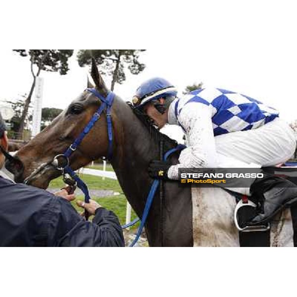 Cristian Demuro kisses Noble Hachy after winning the Premio Carlo Chiesa Rome - Capannelle racecourse, 15th april 2012 photo Stefano Grasso