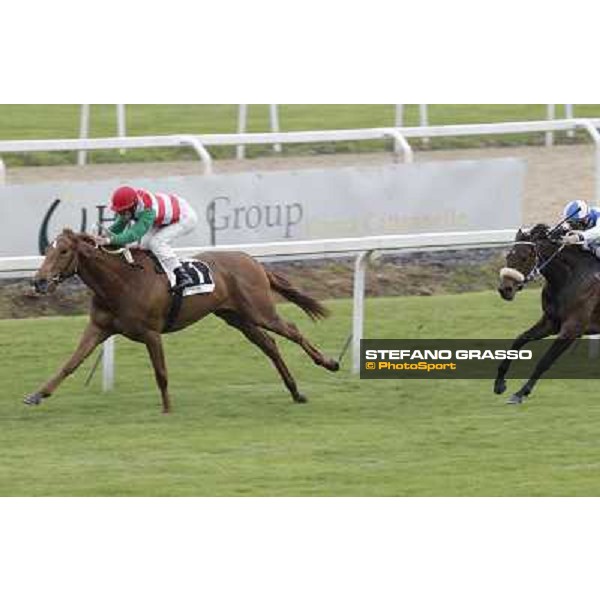 Fabio Branca on Angegreen wins the Premio Lorenzo Camuffo Rome - Capannelle racecourse, 15th april 2012 photo Stefano Grasso