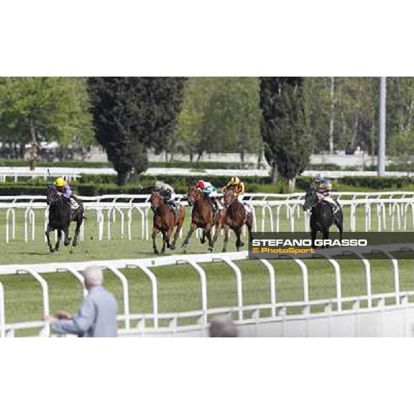 Fabio Branca on Saratoga Black goes to win the Premio Ambrosiano - Estejo is second, Frankenstein 3rd Milano - San Siro galopp racecourse, 22nd april 2012 ph.Stefano Grasso