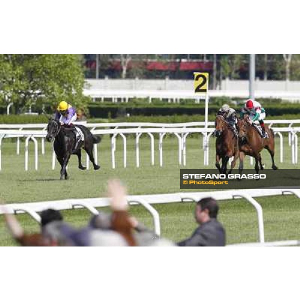 Fabio Branca on Saratoga Black goes to win the Premio Ambrosiano - Estejo is second, Frankenstein 3rd Milano - San Siro galopp racecourse, 22nd april 2012 ph.Stefano Grasso