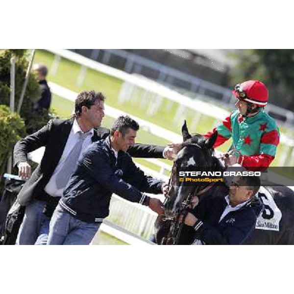 Mirco Demuro and Sopran Montieri return home after winning the Premio Rovato. Milano - San Siro galopp racecourse, 22nd april 2012 photo Stefano Grasso