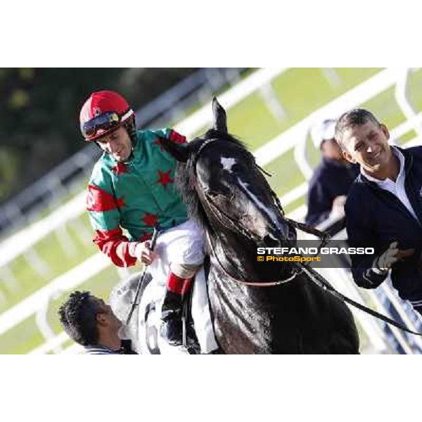 Mirco Demuro and Sopran Montieri return home after winning the Premio Rovato. Milano - San Siro galopp racecourse, 22nd april 2012 photo Stefano Grasso