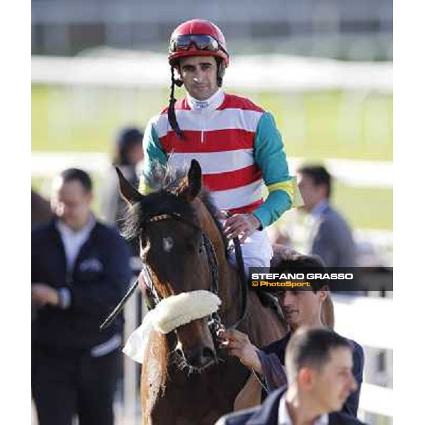 Fabio Branca on Smoking Joe returns home after the second place in the Premio Emanuele Filiberto. Milano - San Siro galopp racecourse, 22nd april 2012 photo Stefano Grasso