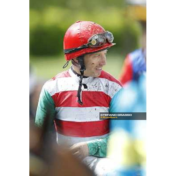 Luca Maniezzi returns home after winning the Premio Alberto Zanoletti di Rozzano Milano - San Siro galopp racecourse, 22nd april 2012 photo Stefano Grasso